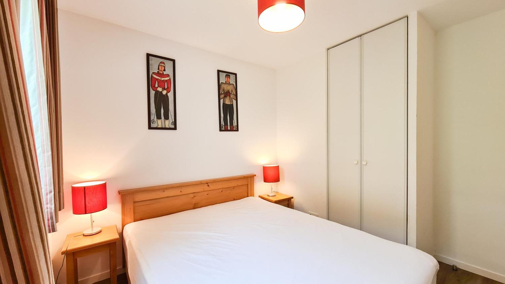 Les Pleiades Aparthotel